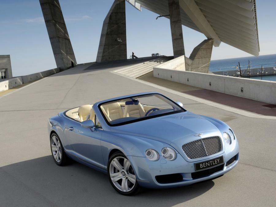 Bentley Continental GTC 2006 года  (фото 31 из 34)